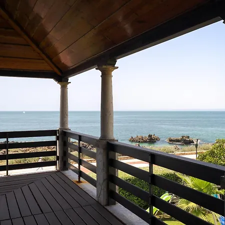 Вилла Blissful Seafront Кашкайш